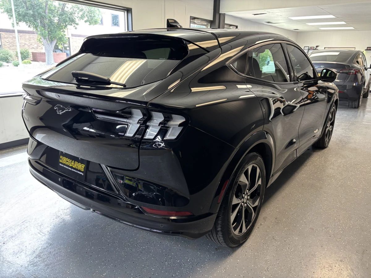 2021 Ford Mustang Mach-E Premium AWD - Photo 4
