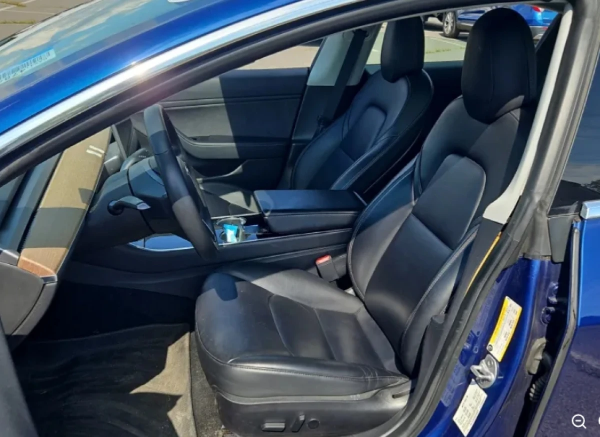 2020 Tesla Model 3 Base - Photo 5