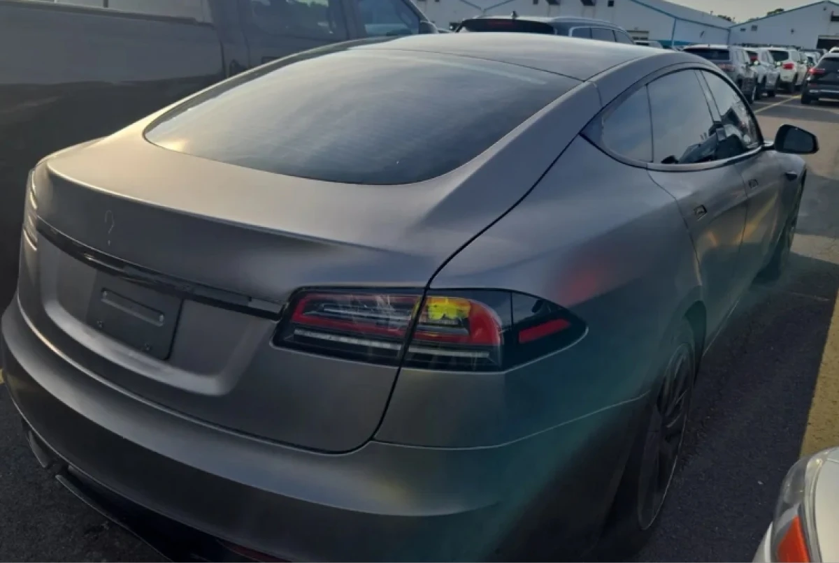 2022 Tesla Model S Long Range - Photo 3