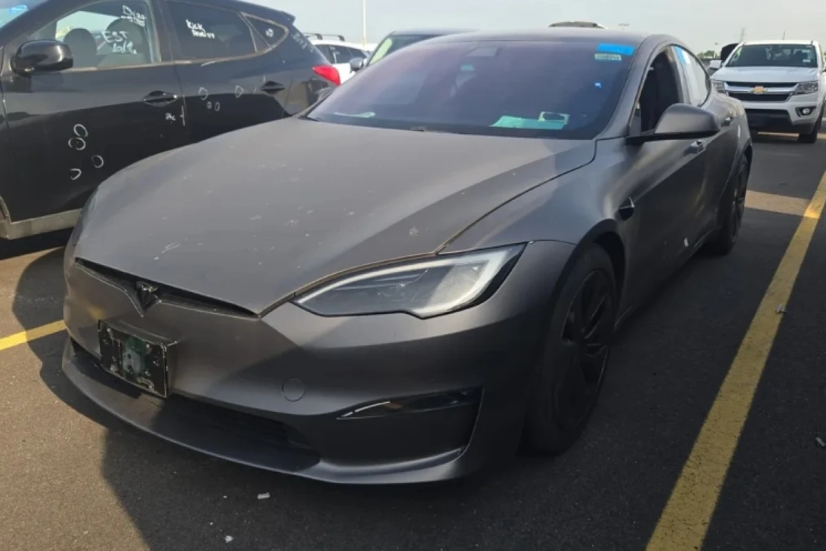 2022 Tesla Model S Long Range - Photo 1