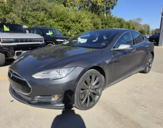 2016 Tesla Model S 90D