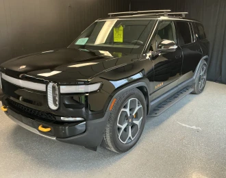 2023 Rivian R1S Adventure